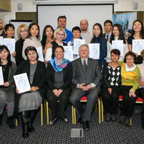 HOT Training in Kazakhstan - WFTGA Lead International Trainers Ivana Curuvija and Gennadiy Chudnovets (middle front row)